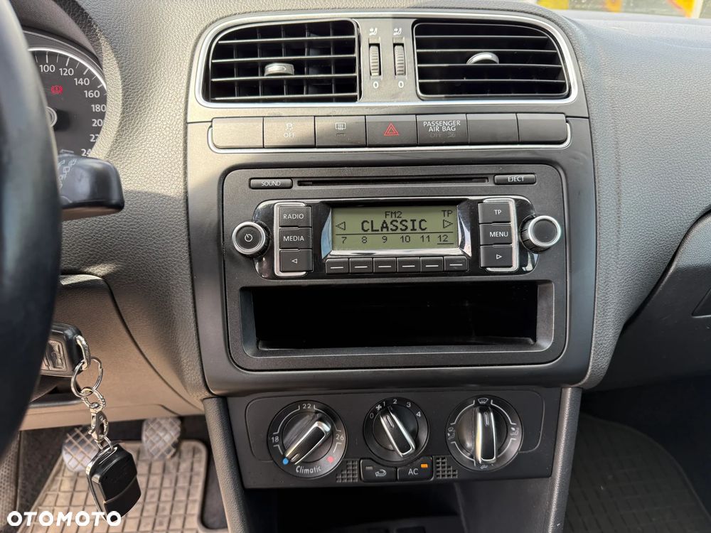 Volkswagen Polo 1.2 12V Comfortline - 22