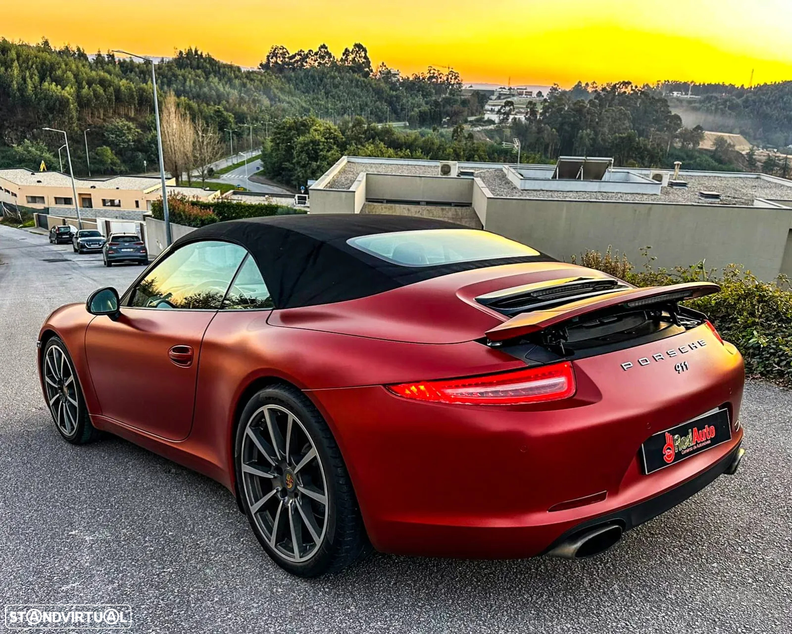 Porsche 911 (991) Carrera 4 Cabriolet PDK Black Edition - 9