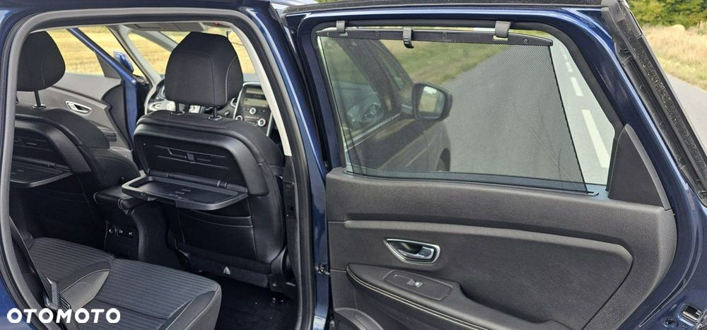 Renault Scenic - 17
