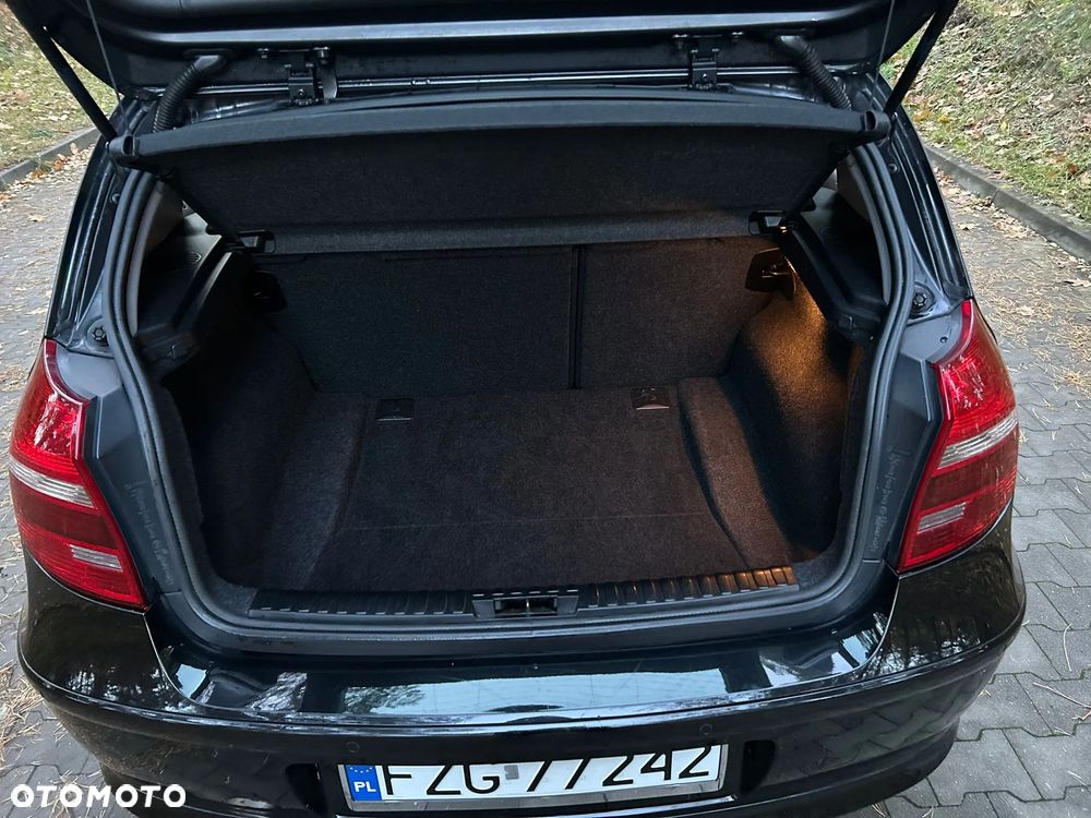 BMW Seria 1 118d - 25
