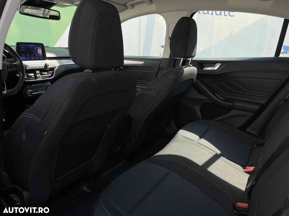 Ford Focus - 15