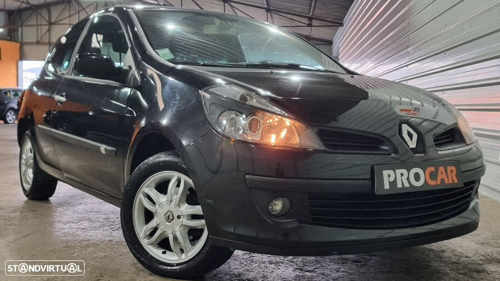 Renault Clio 1.2 16V Confort - 22