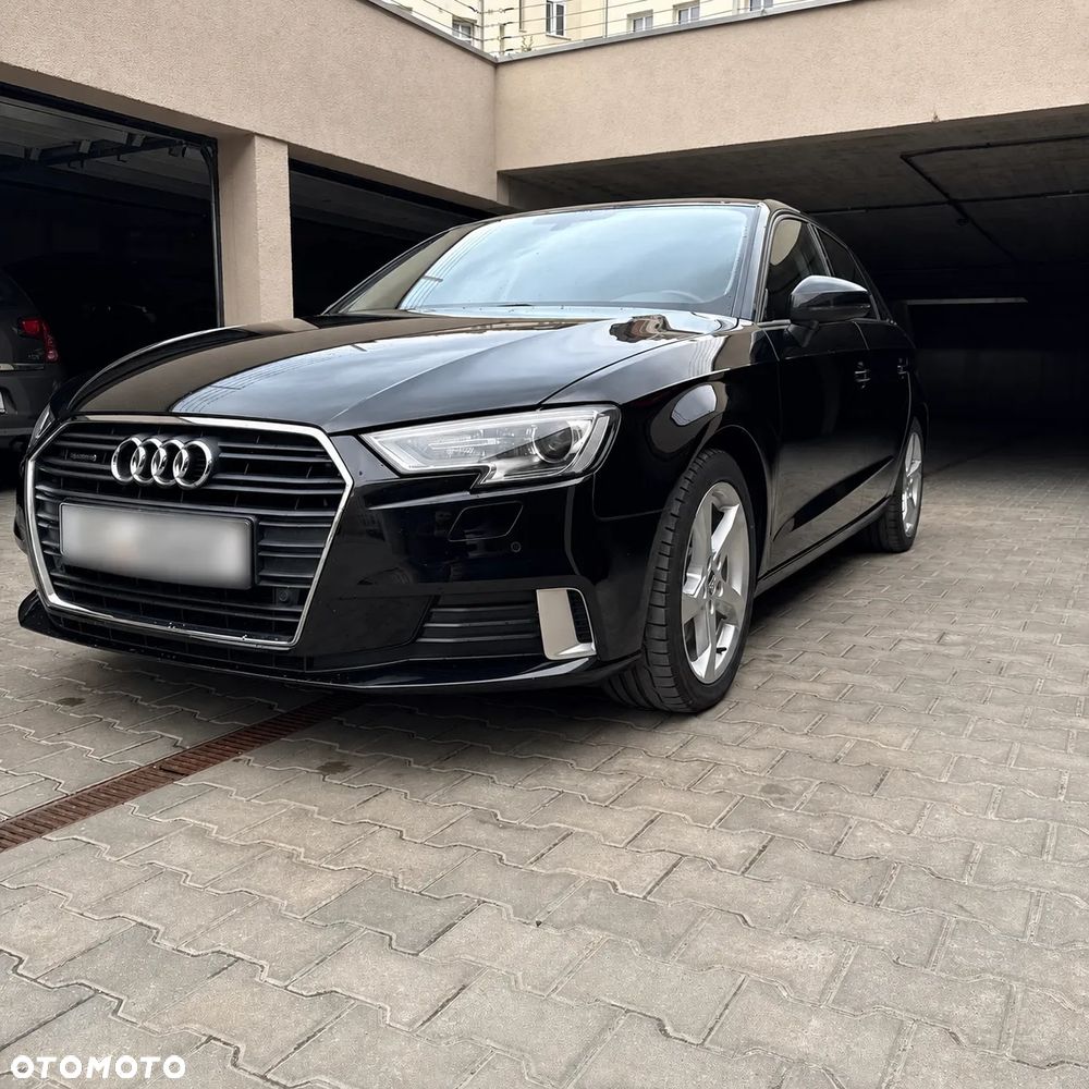 Audi A3 Sportback - 1
