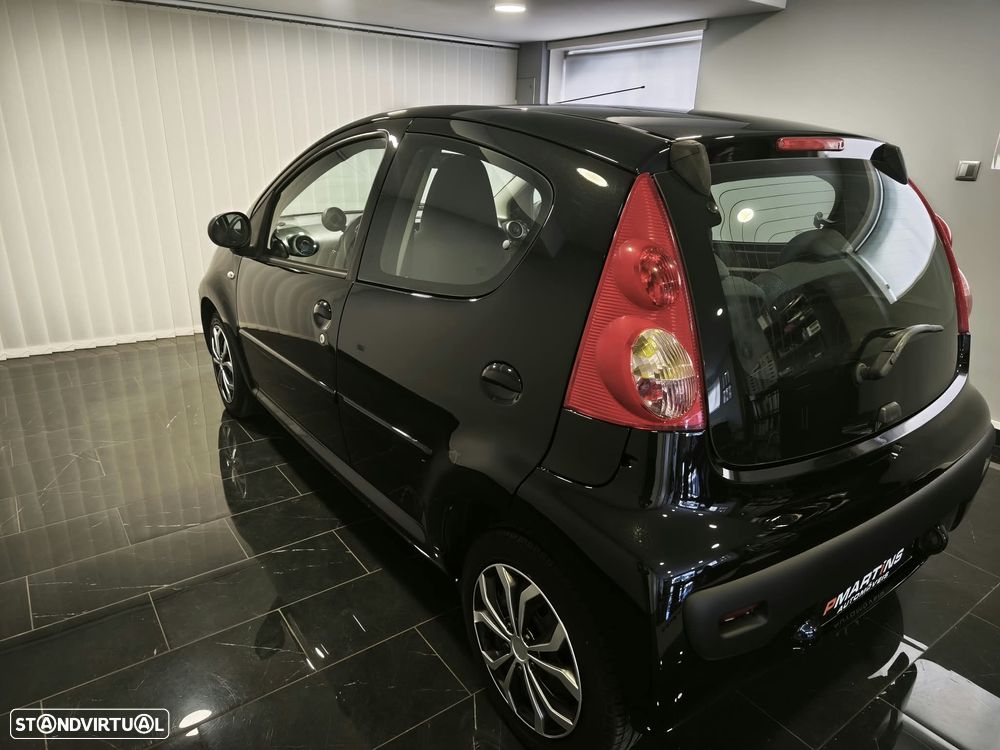 Peugeot 107 1.0 Trendy - 14