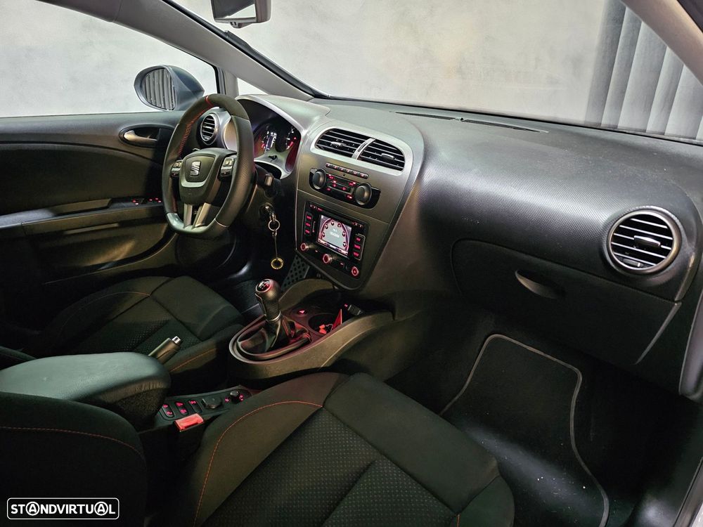 SEAT Leon 2.0 TDI FR DPF - 11