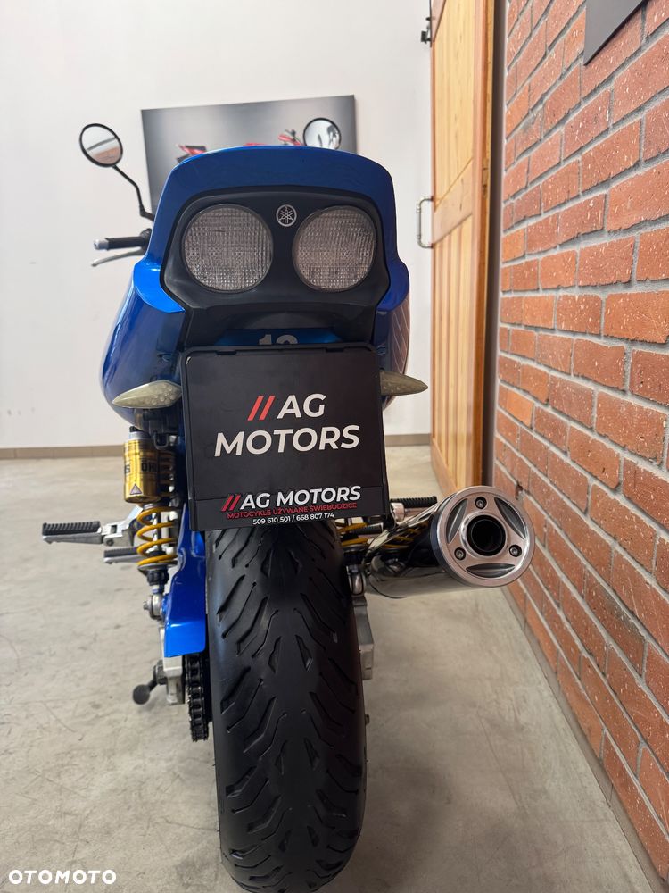 Yamaha XJR - 22