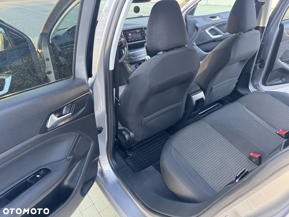 Peugeot 308 1.5 BlueHDi Business Line S&S - 26