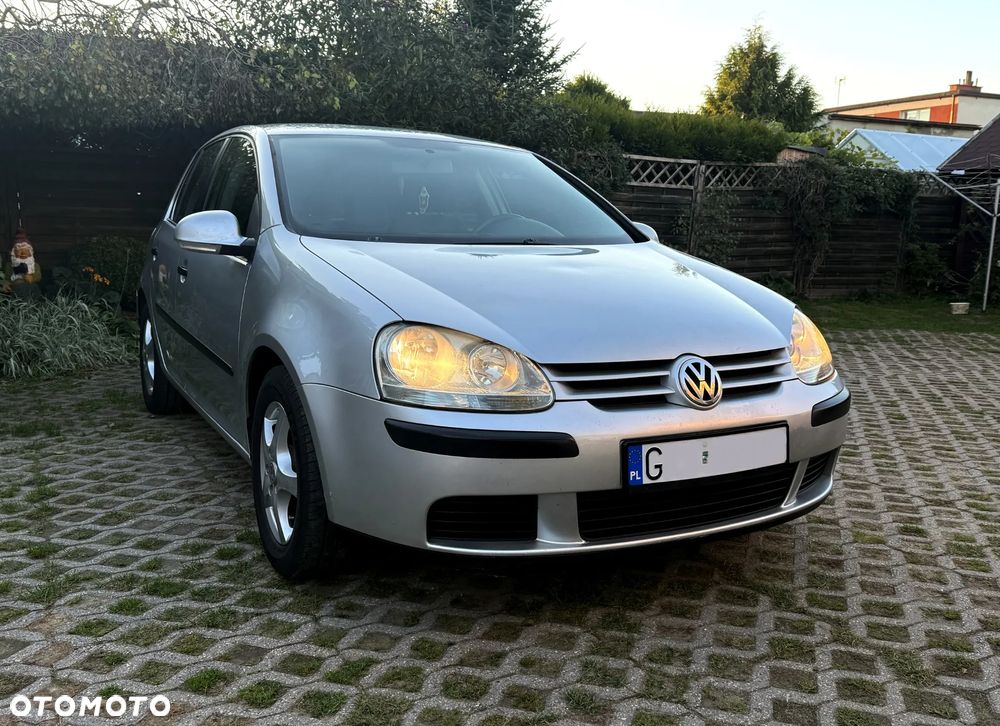 Volkswagen Golf V 1.9 TDI Trendline - 26