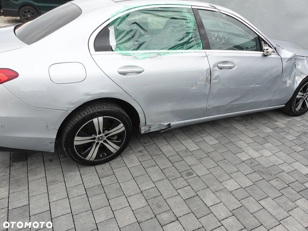 Mercedes-Benz Klasa C 300 9G-TRONIC Avantgarde - 17