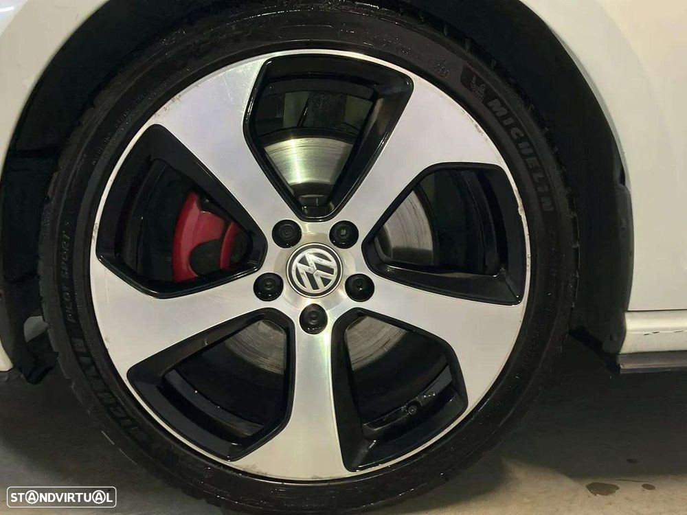 VW Golf 2.0 TSI GTI DSG Performance - 20