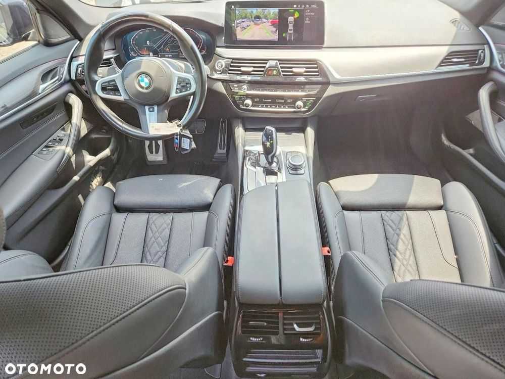 BMW Seria 5 530i xDrive M Sport Edition - 8
