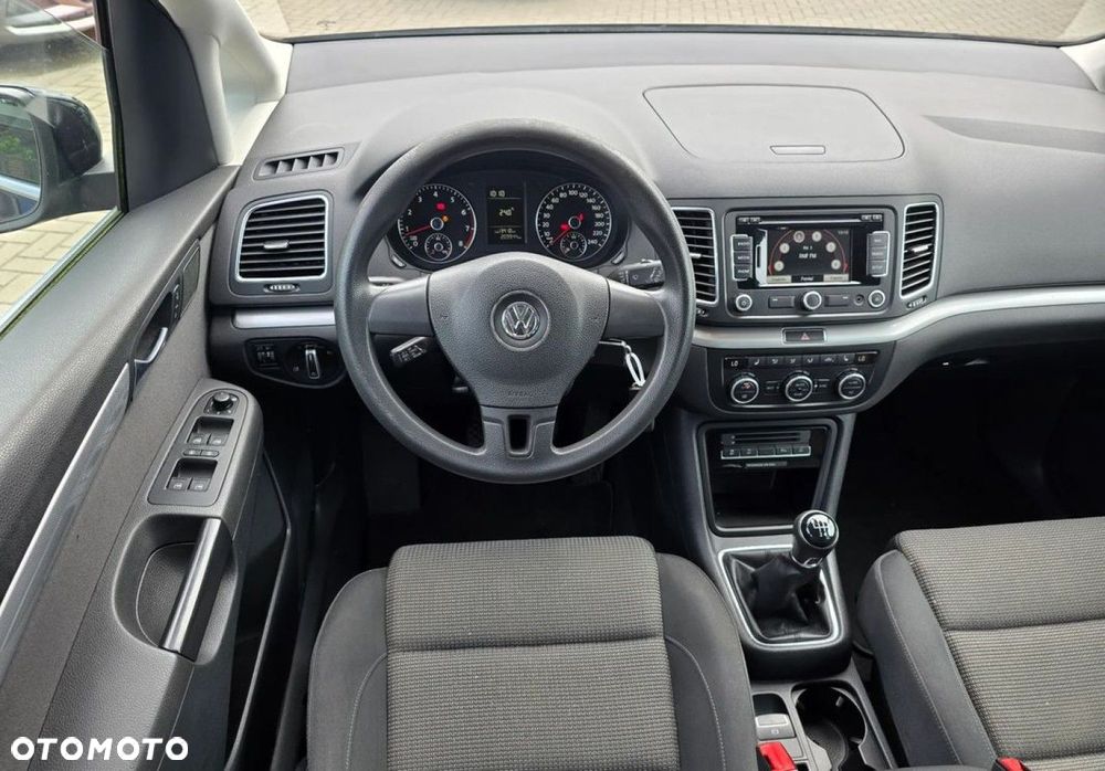 Volkswagen Sharan - 8