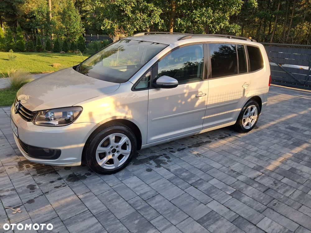 Volkswagen Touran 1.6 TDI DPF BlueMotion Technology STYLE - 4