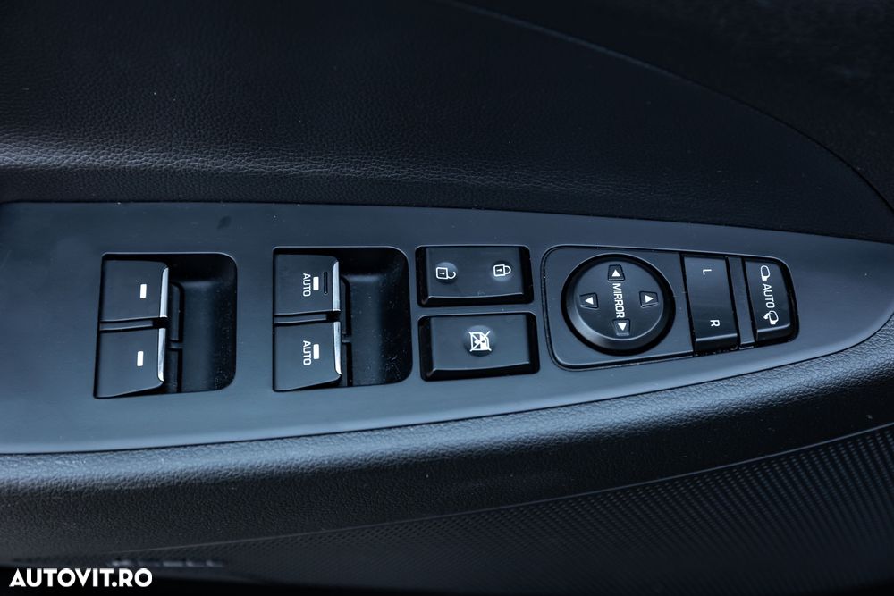 Hyundai Tucson blue 1.6 CRDi 4WD Select - 11