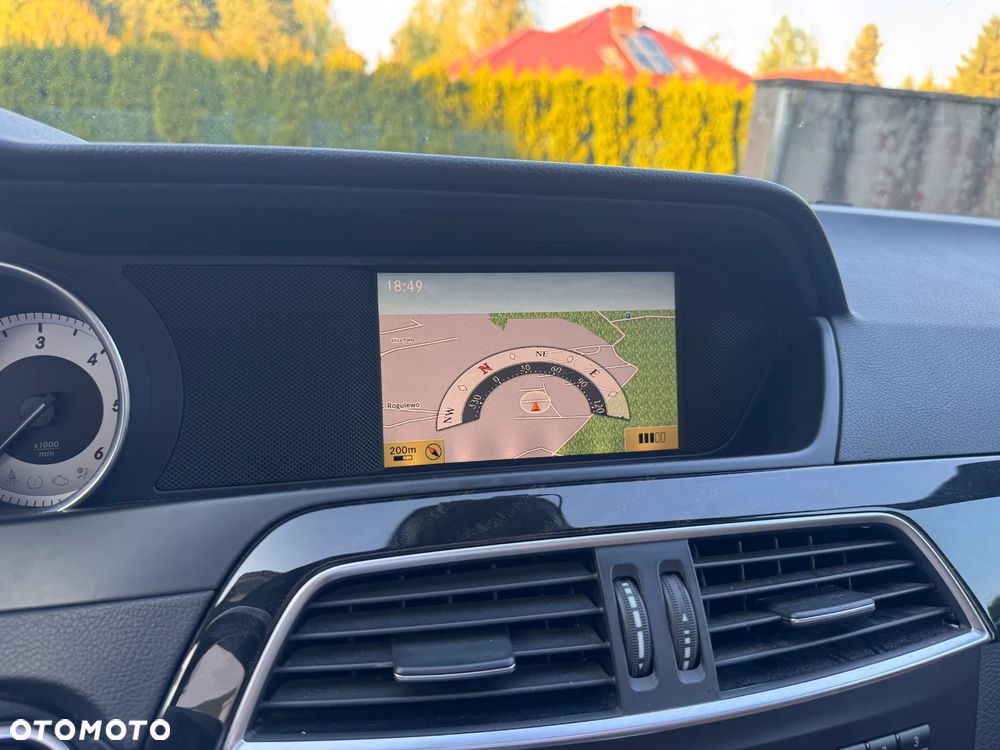 Mercedes-Benz Klasa C 250 CDI DPF Automatik BlueEFFICIENCY Avantgarde - 27