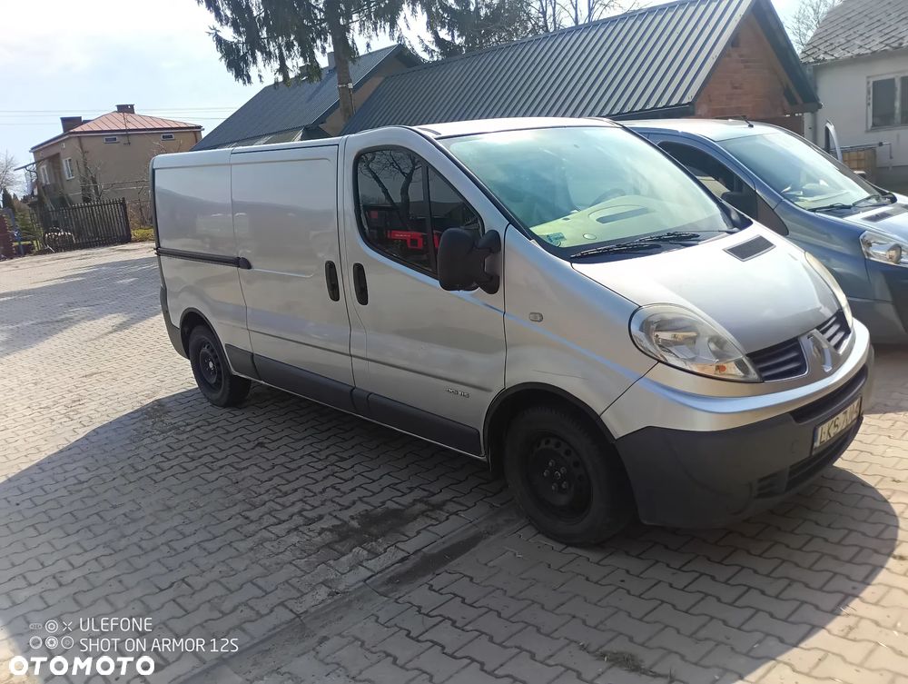 Renault Trafic - 18