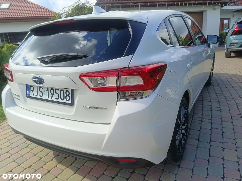 Subaru Impreza 1.6i Lineartronic Exclusive - 10