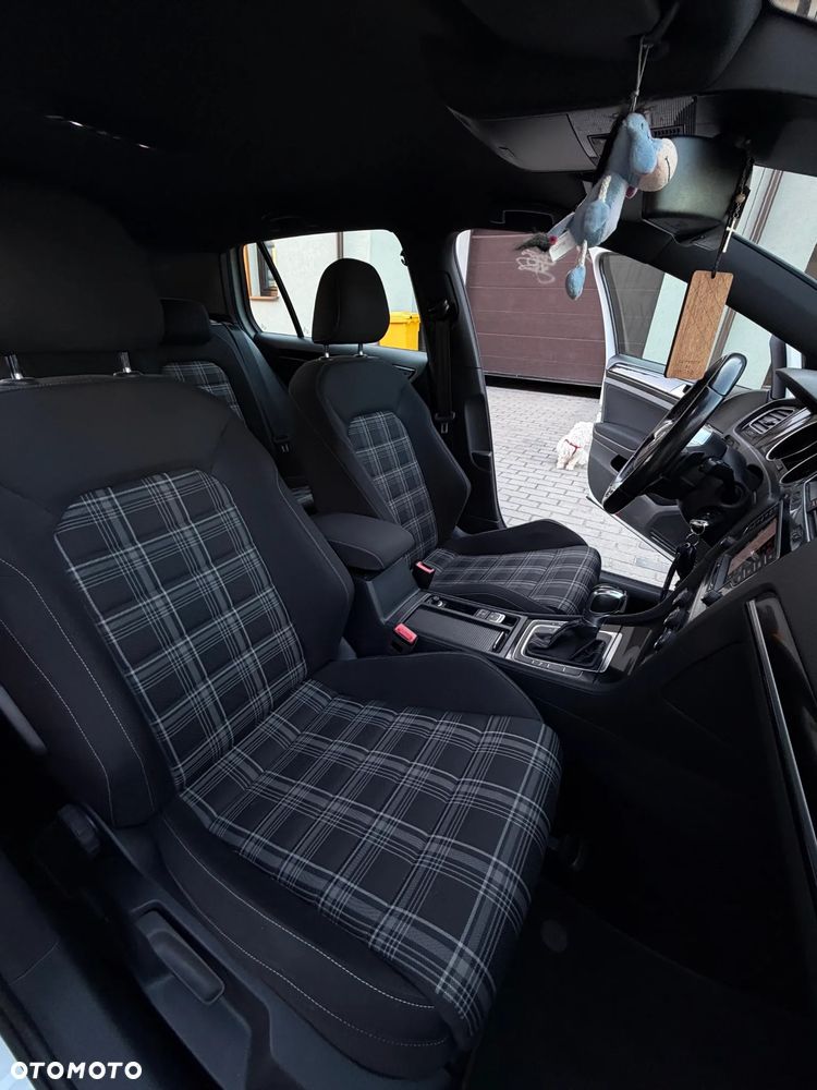 Volkswagen Golf 2.0 TDI BMT GTD DSG - 8