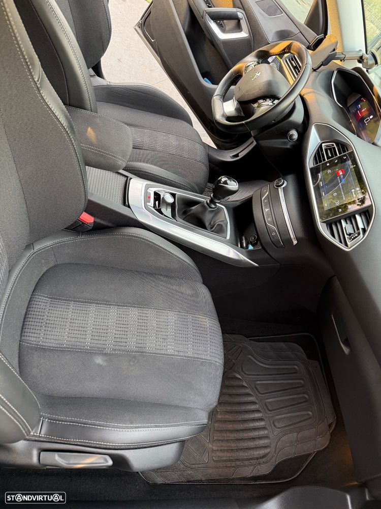 Peugeot 308 SW BlueHDi 100 Stop & Start Active Pack - 11