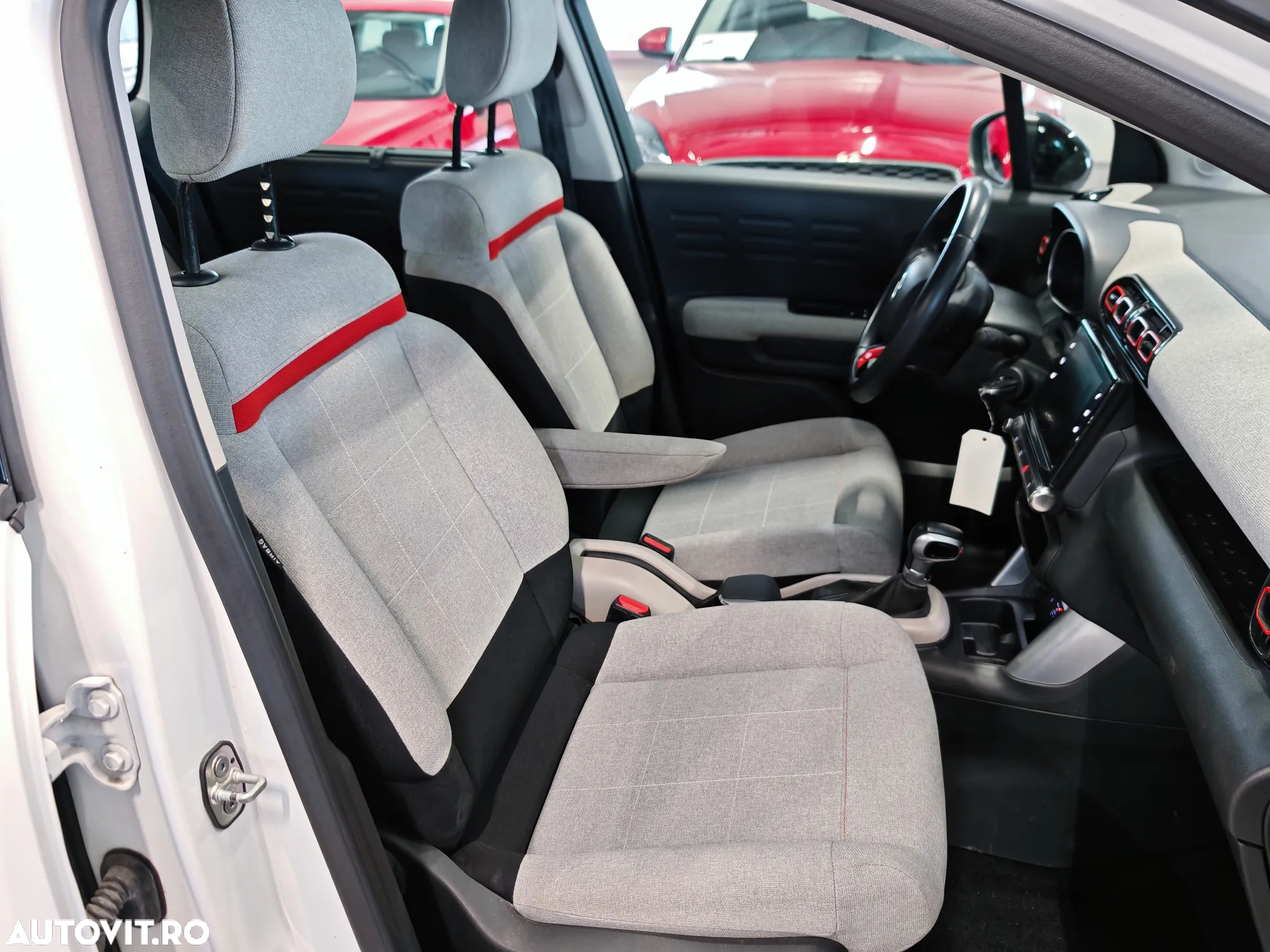 Citroën C3 AIRCROSS 1.2 PureTech S&S EAT6 Feel - 9