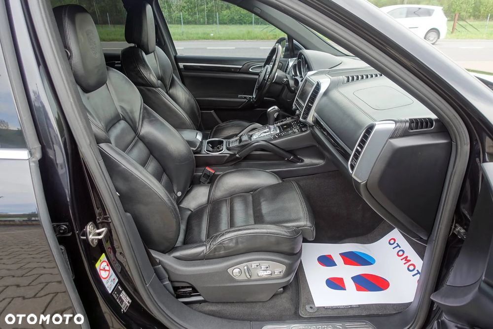 Porsche Cayenne S - 13