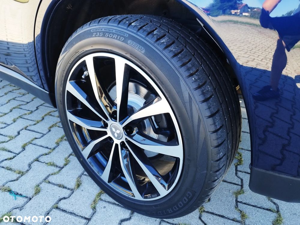 Mitsubishi Outlander 2.0 2WD Diamant Edition - 9