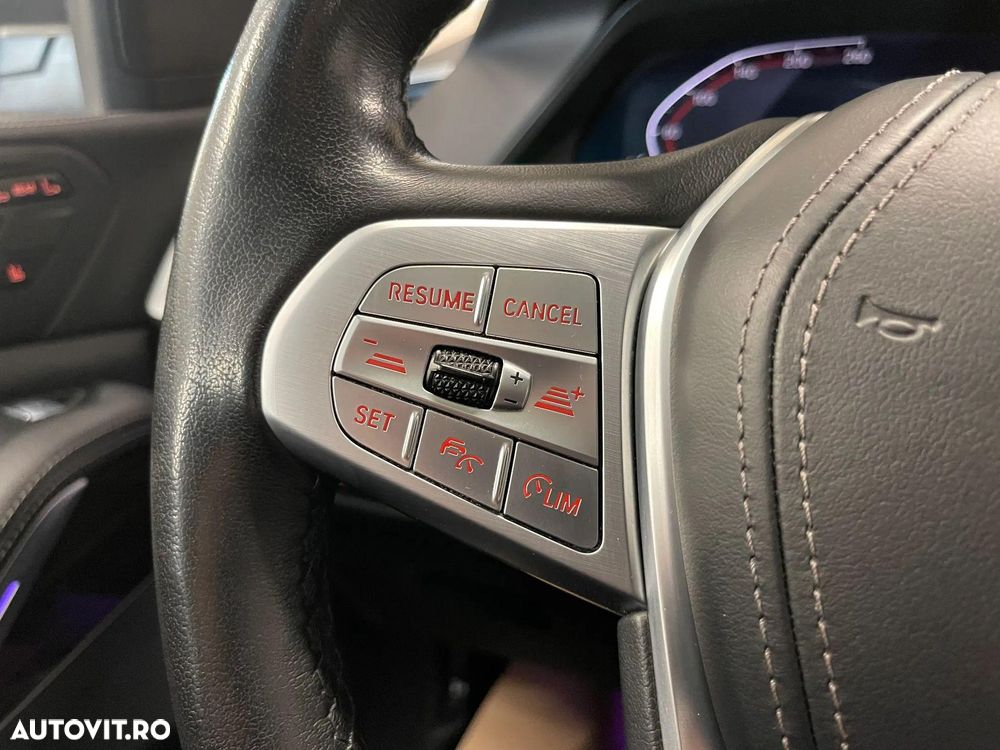 BMW X7 xDrive40d - 38