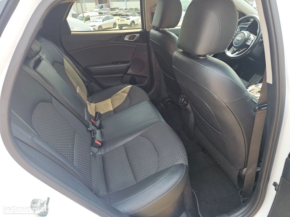 Kia XCeed 1.6 GDi PHEV Drive - 26