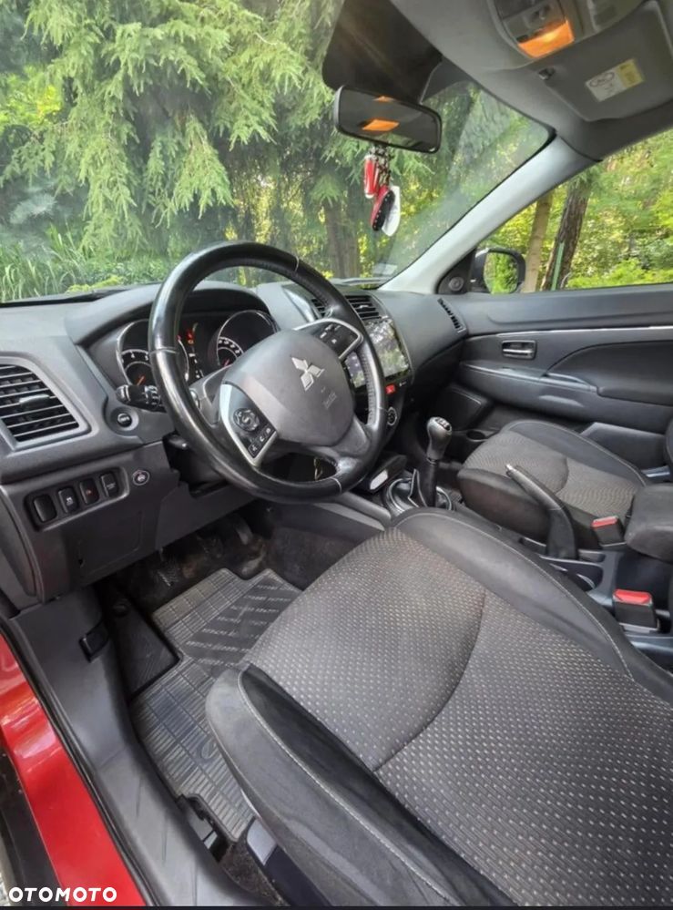 Mitsubishi ASX - 5