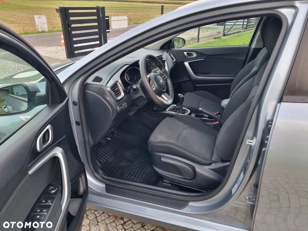 Kia Ceed 1.5 T-GDI S - 11