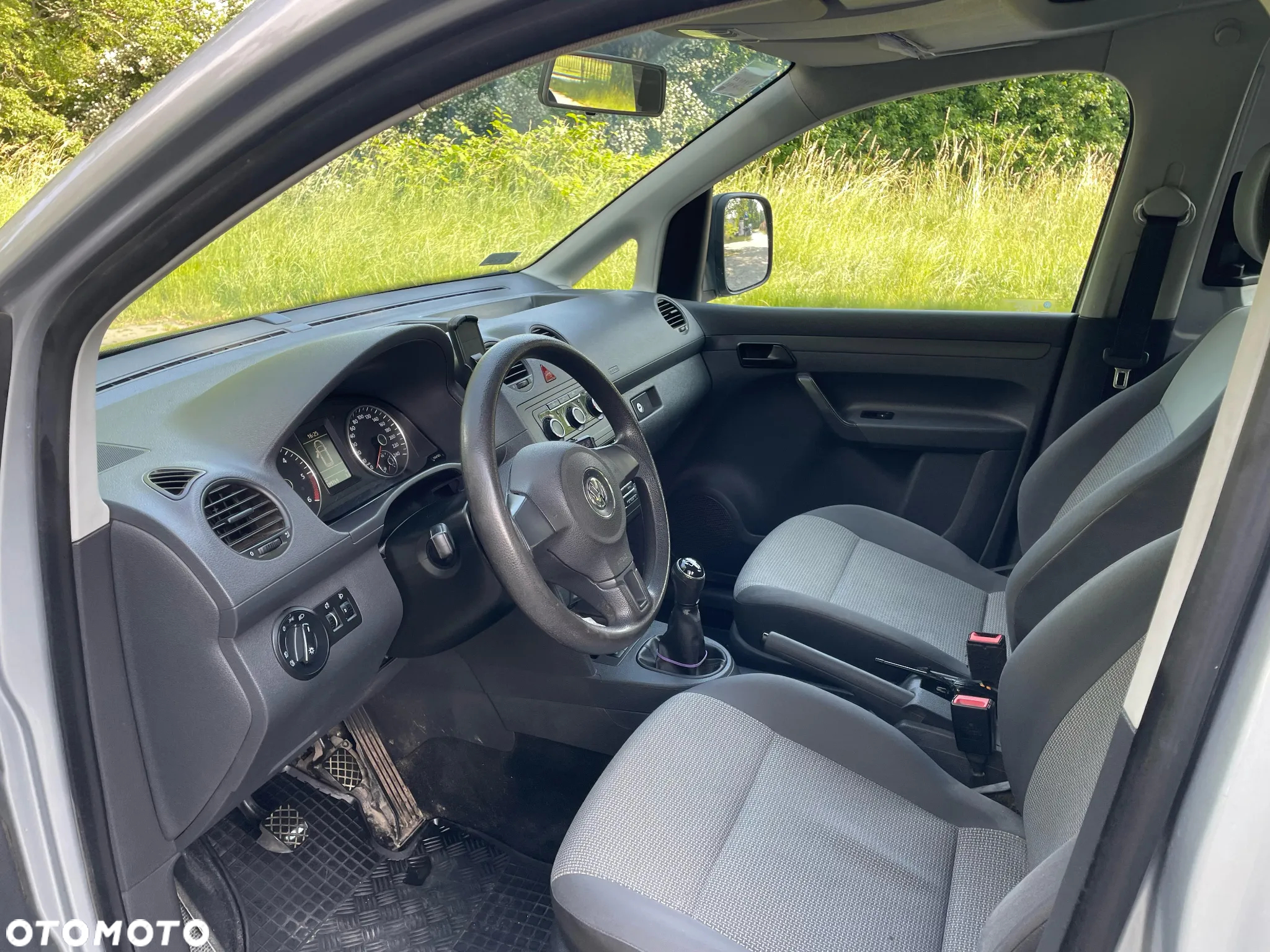 Volkswagen Caddy 1.6 TDI - 9