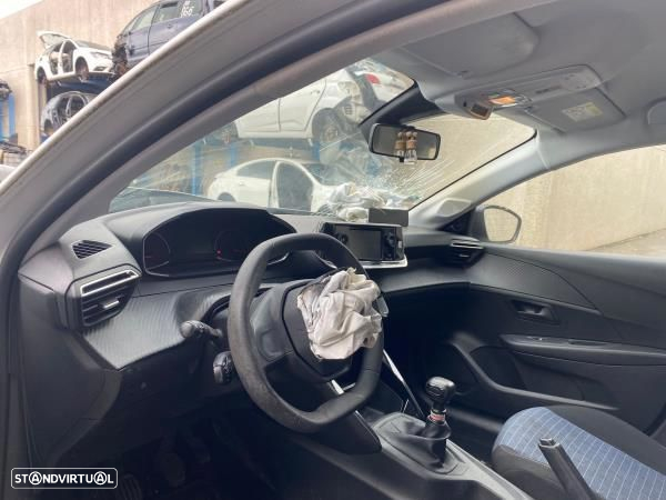 Para peças PEUGEOT 208 II - 8