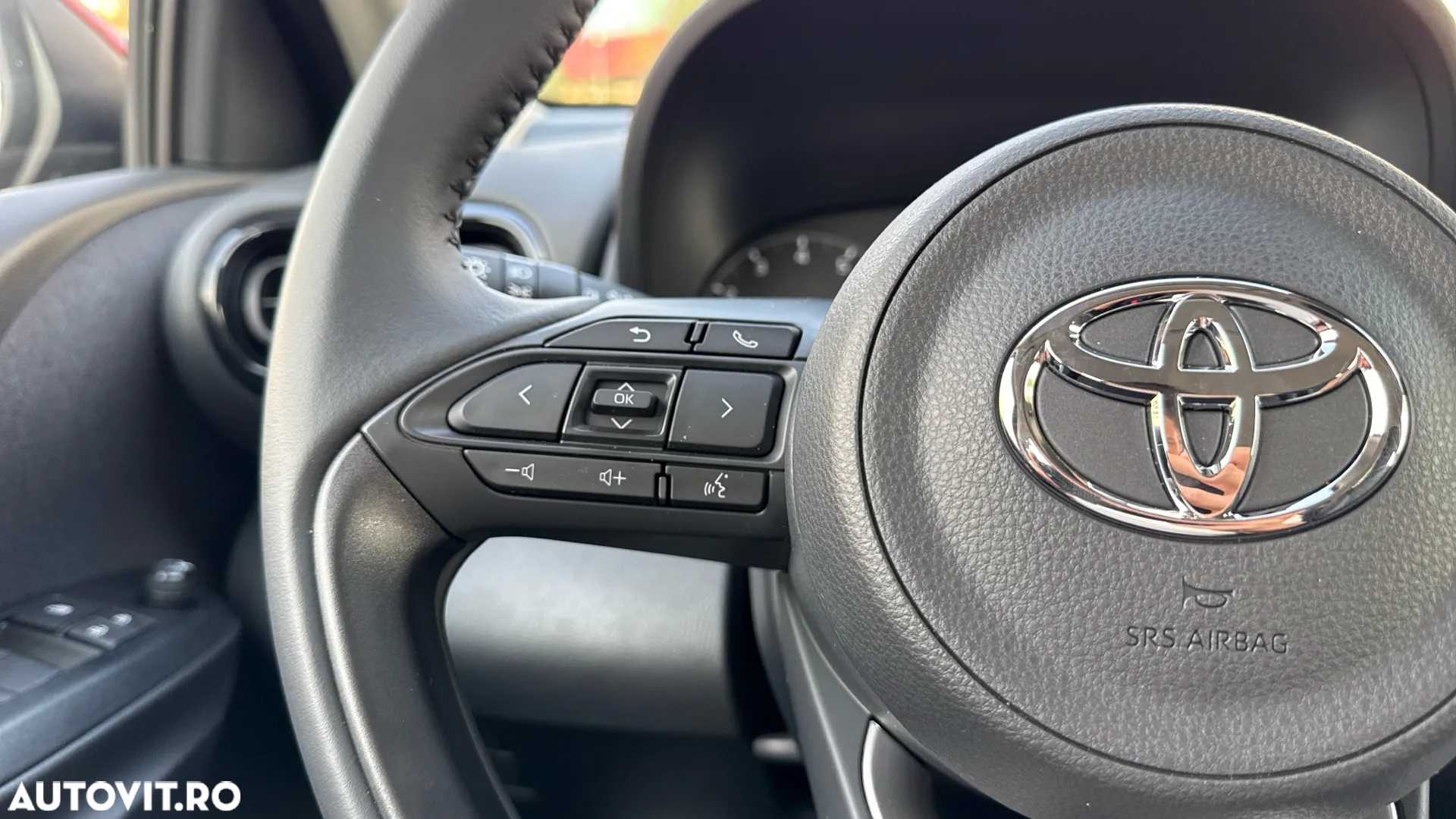 Toyota Yaris 1.5 L Dynamic - 28