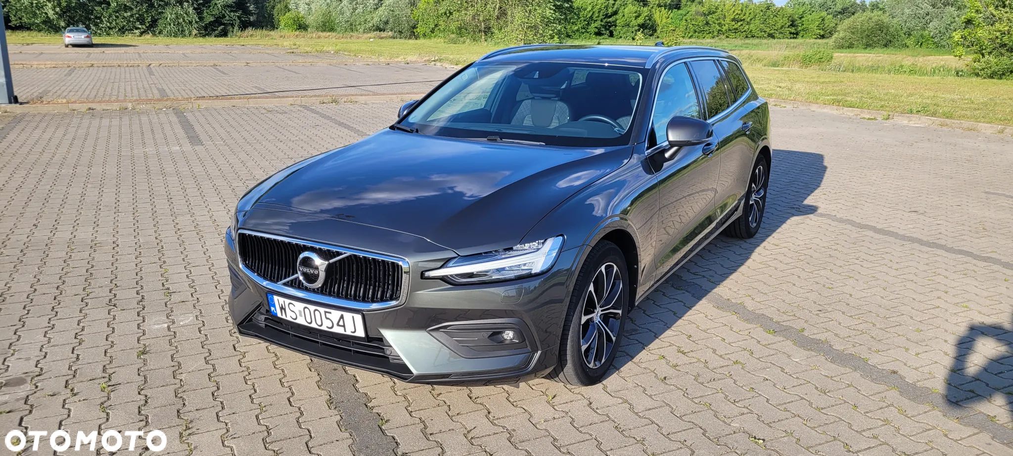 Volvo V60 B3 B Geartronic Momentum Pro - 1