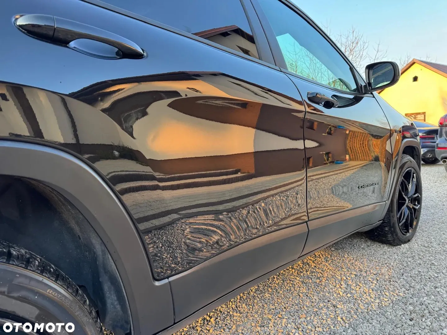 Jeep Cherokee - 11