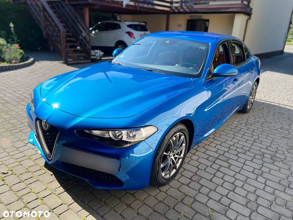 Alfa Romeo Giulia - 10