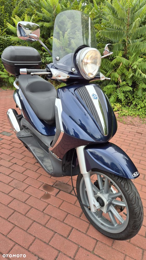 Piaggio Beverly - 2