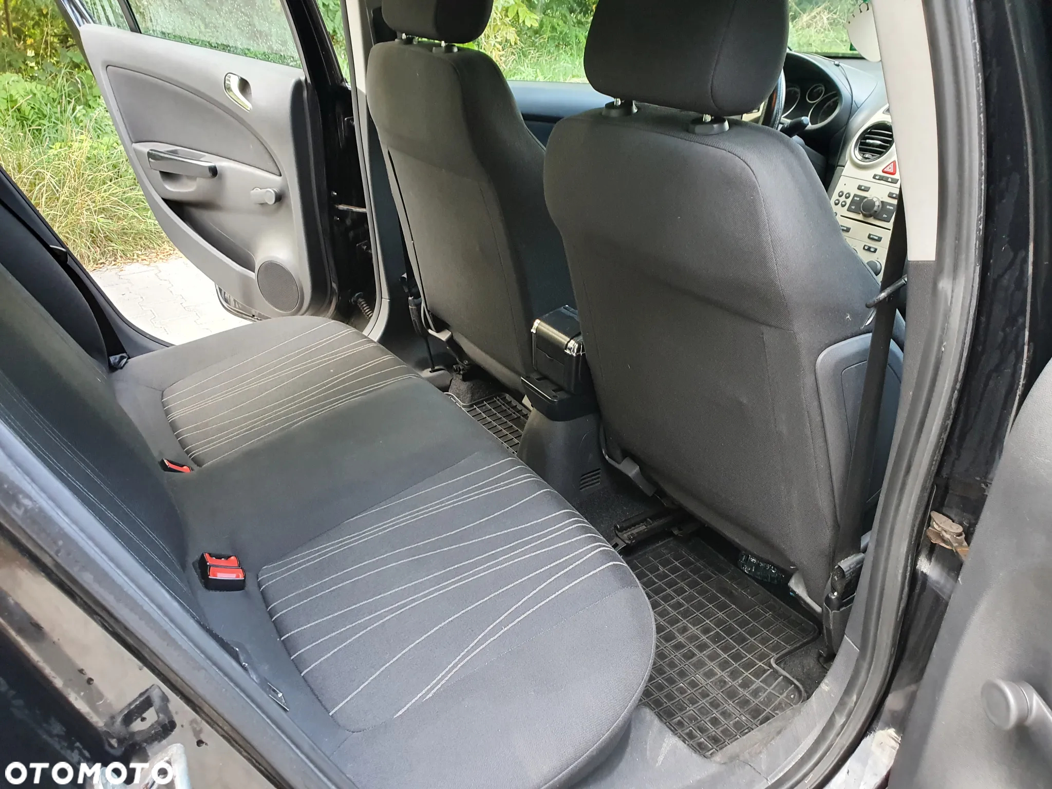 Opel Corsa 1.2 16V - 13