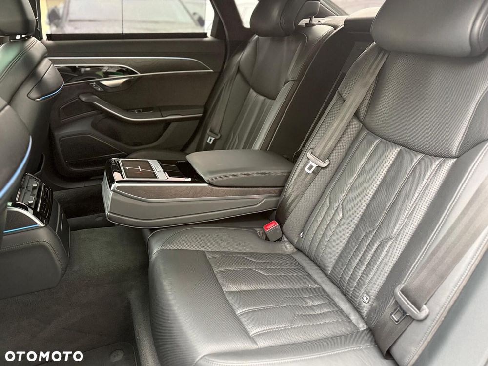 Audi A8 - 17