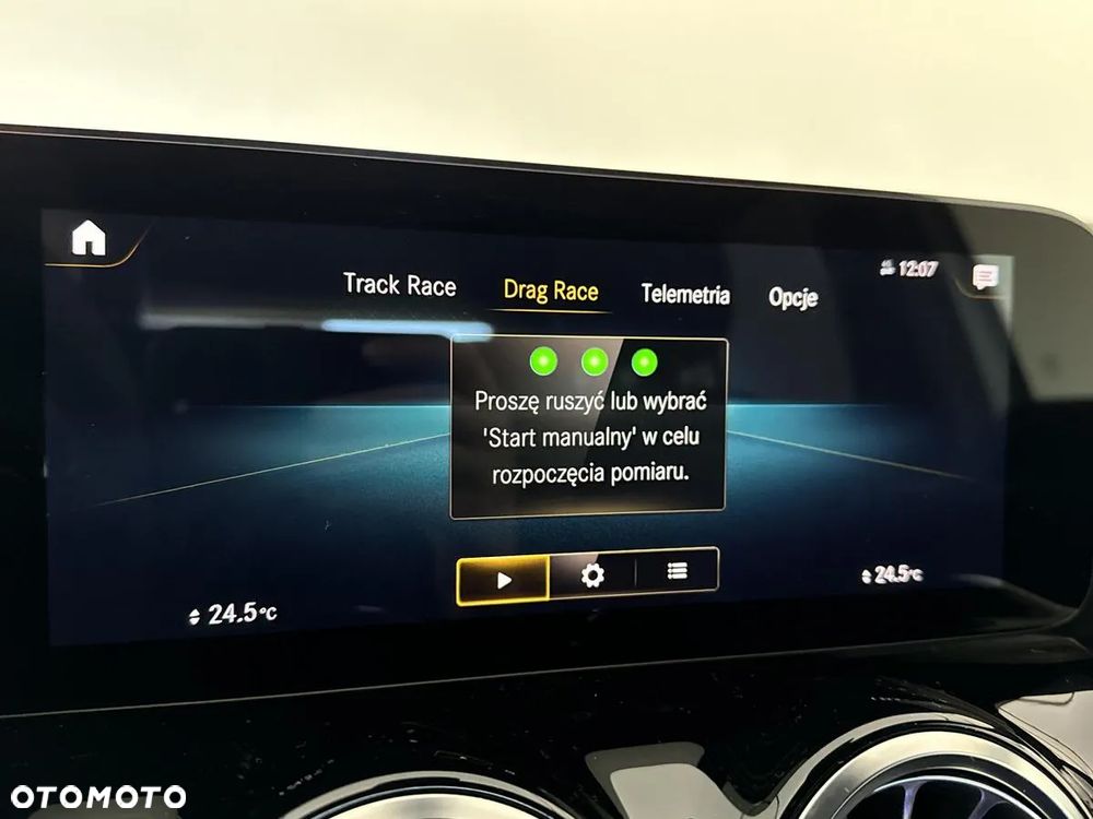 Mercedes-Benz GLA - 18