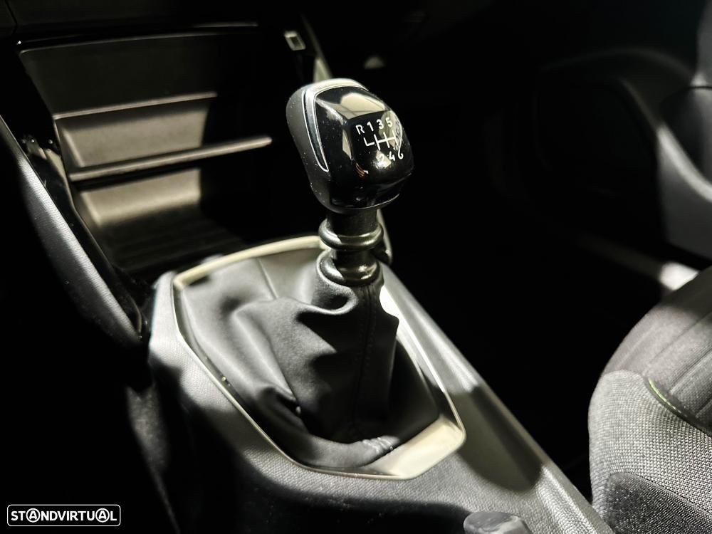 Peugeot 2008 1.2 PureTech Allure Pack - 39