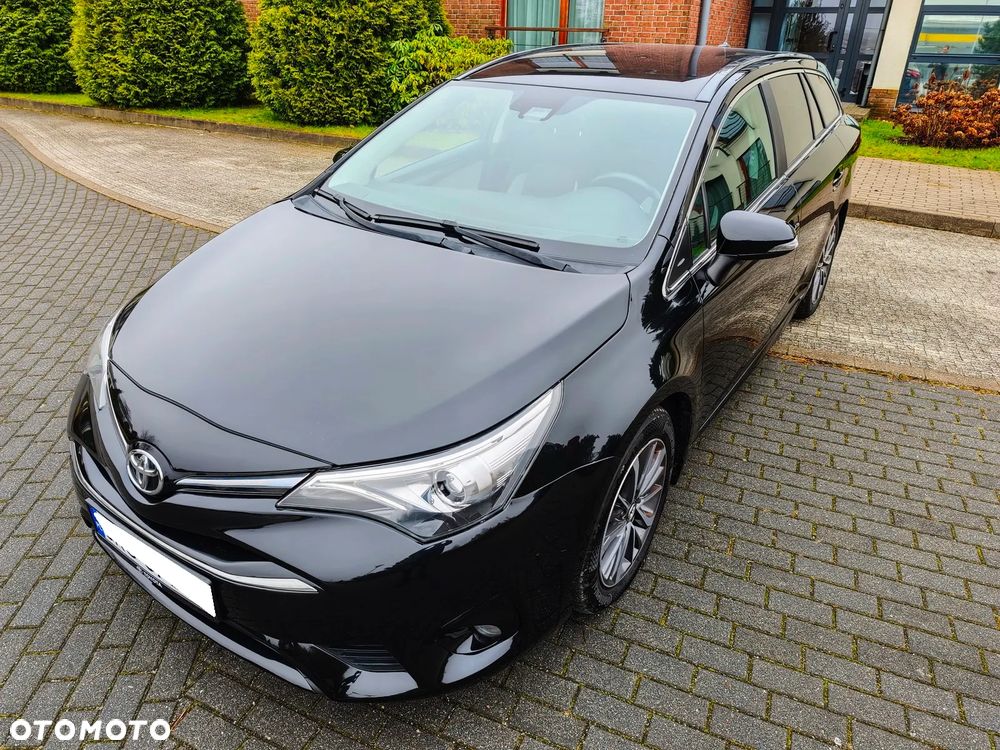 Toyota Avensis - 29