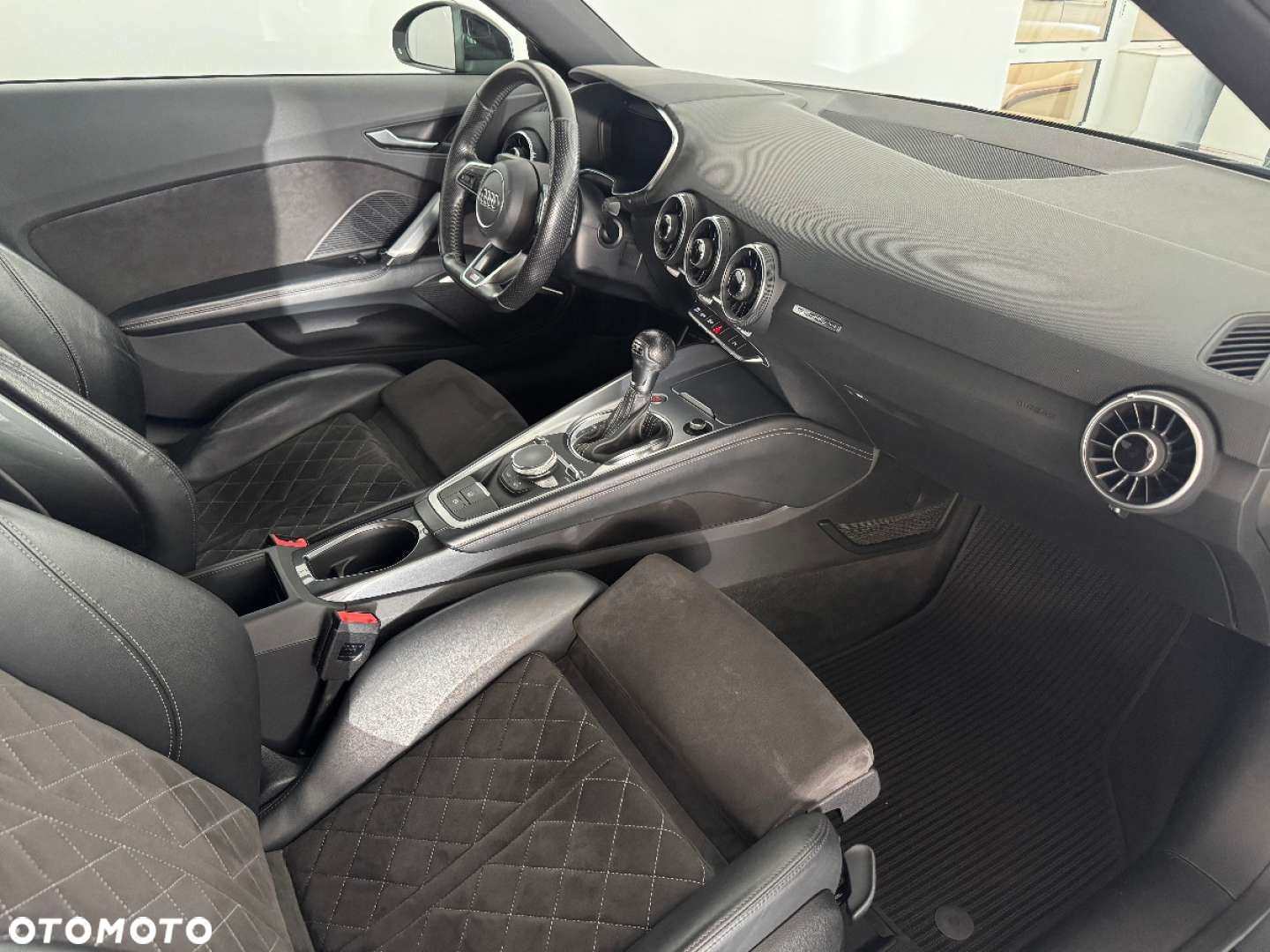 Audi TT Coupé - 20