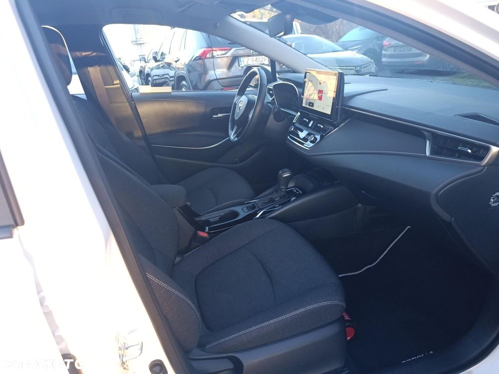 Toyota Corolla 1.8 Hybrid Comfort - 22