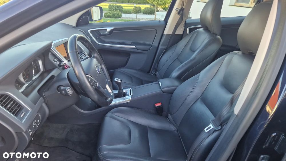 Volvo XC 60 D3 Summum - 11