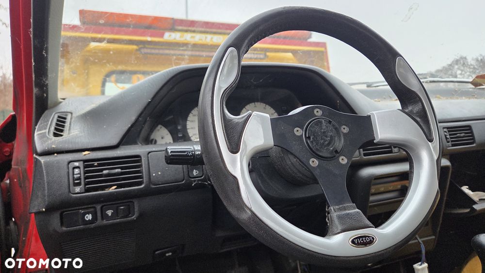 Mazda 323 - 8