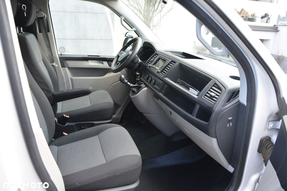 Volkswagen Transporter T6 - 12