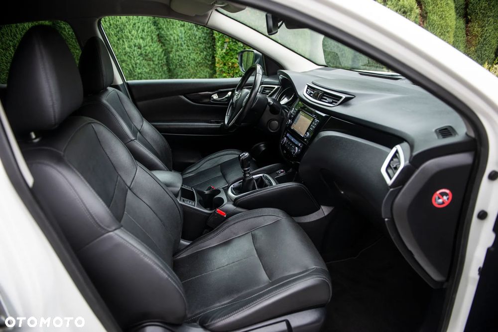 Nissan Qashqai 1.6 DIG-T Tekna - 37