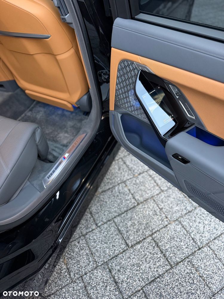 BMW Seria 7 - 25