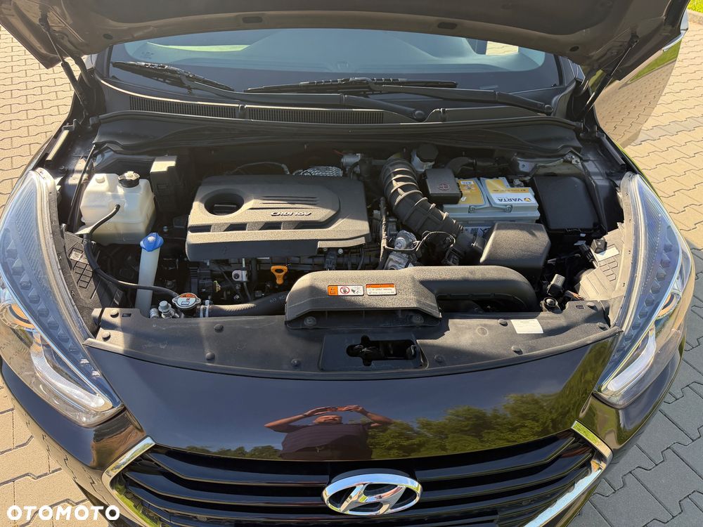 Hyundai i40 Kombi 1.7 CRDi Premium - 38